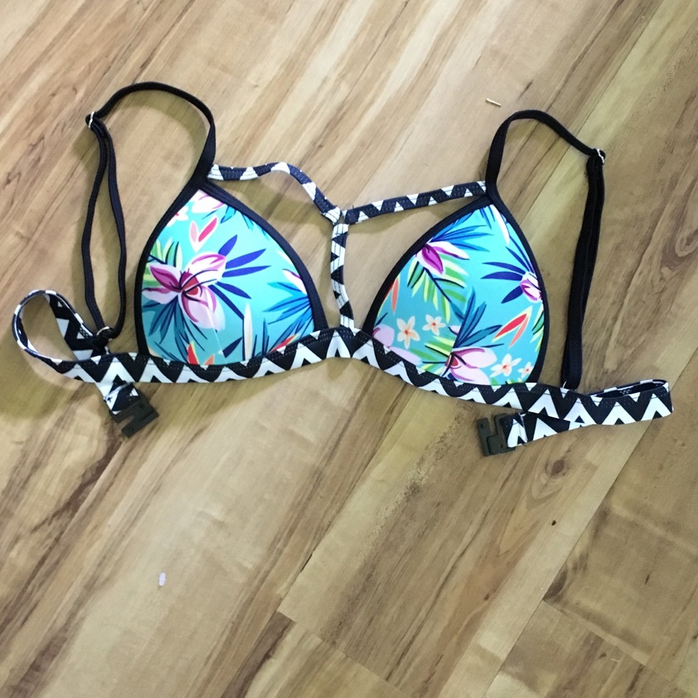 Bikini top! 🐙